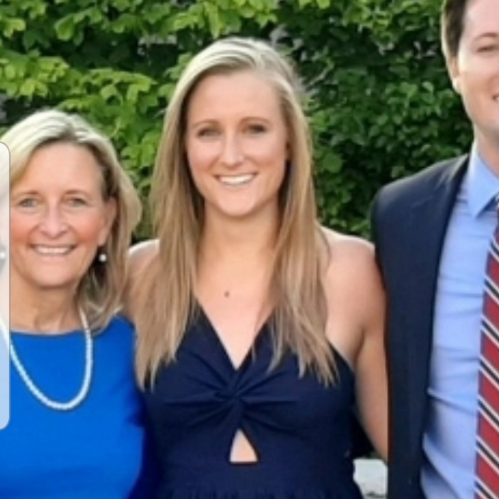 Meet your Posher, Claire